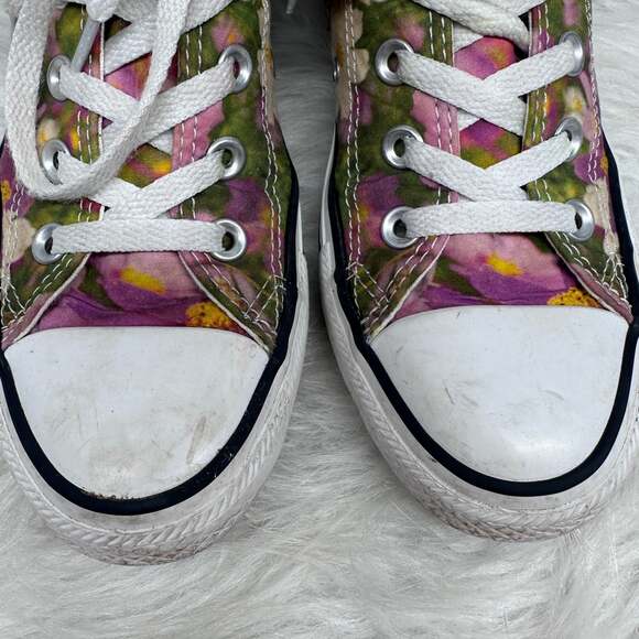 Converse - Picture 2 of 13